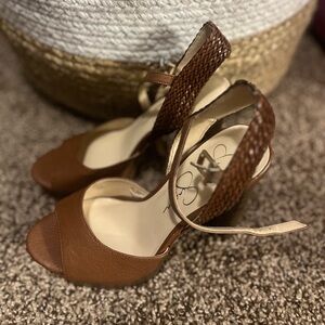 Women’s brown platform sandals